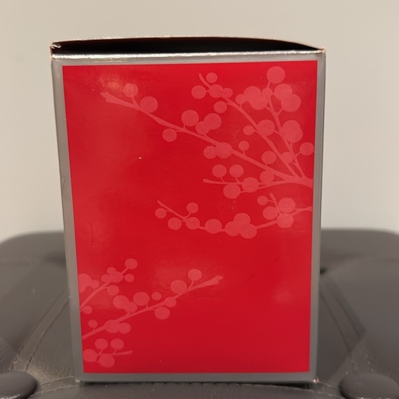 Heirloom Collection | Barbie 25th Anniversary Edition Ornament - Picture 10 of 12